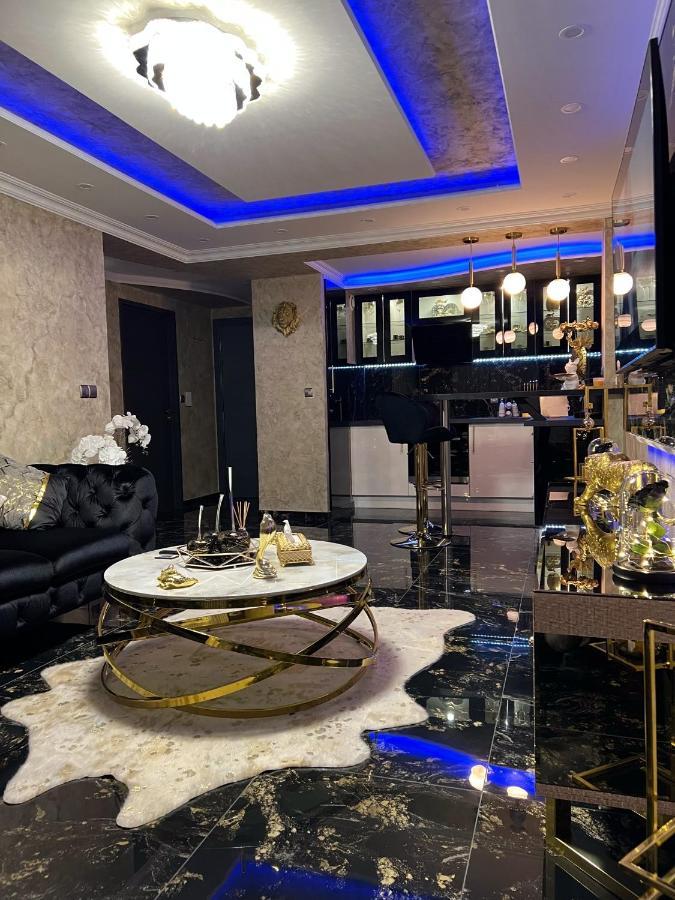 Apartamento Luxurynight Estrasburgo Exterior foto