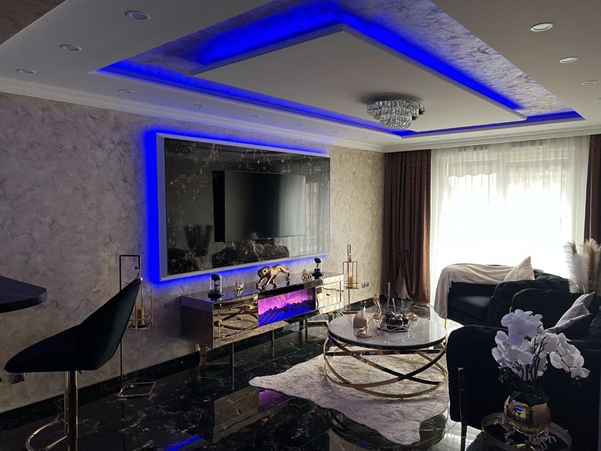 Apartamento Luxurynight Estrasburgo Exterior foto