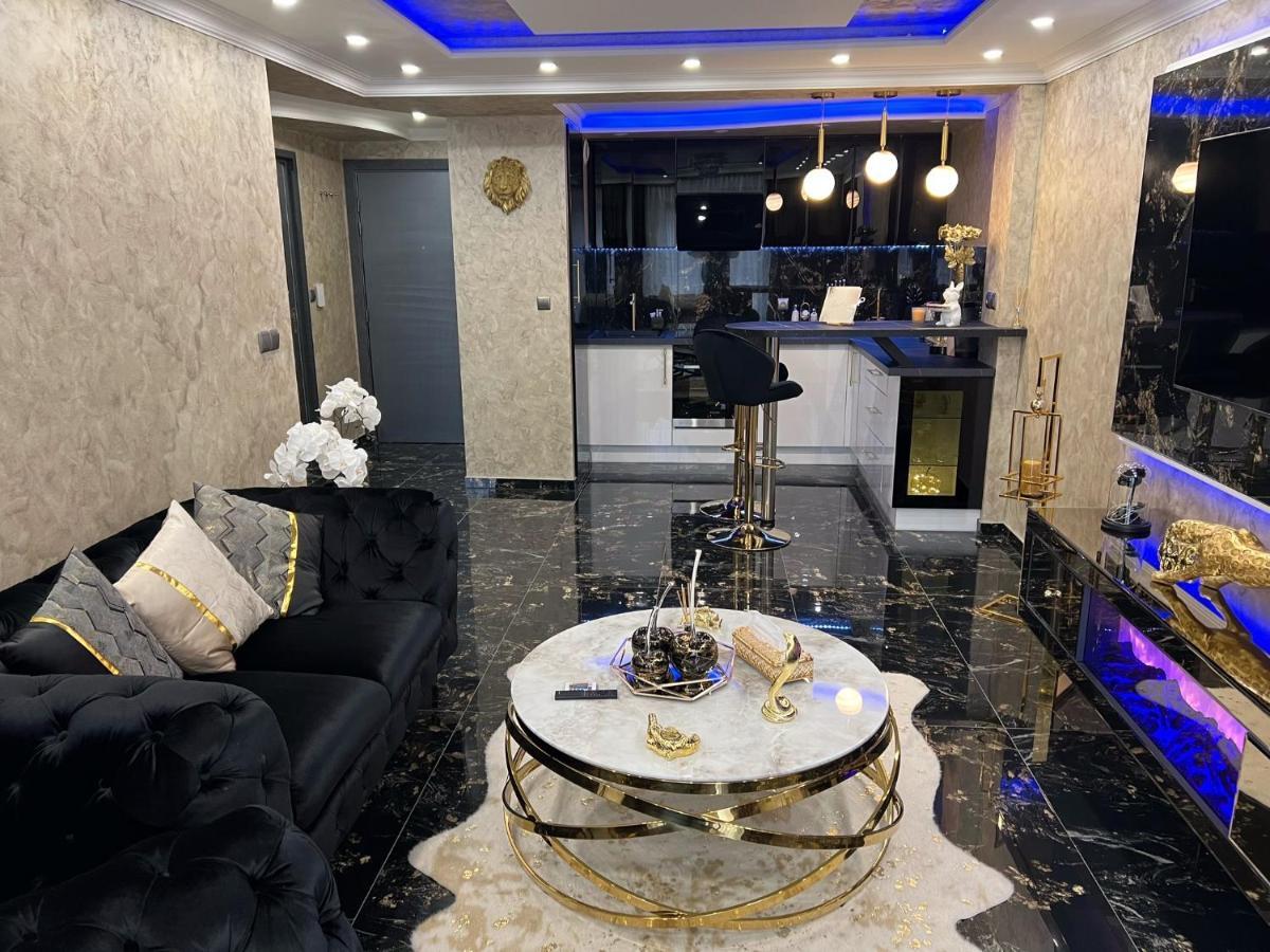 Apartamento Luxurynight Estrasburgo Exterior foto