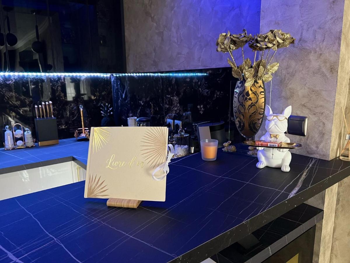 Apartamento Luxurynight Estrasburgo Exterior foto